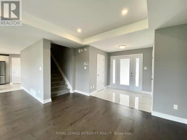 Building Photo - 187 Hybrid St