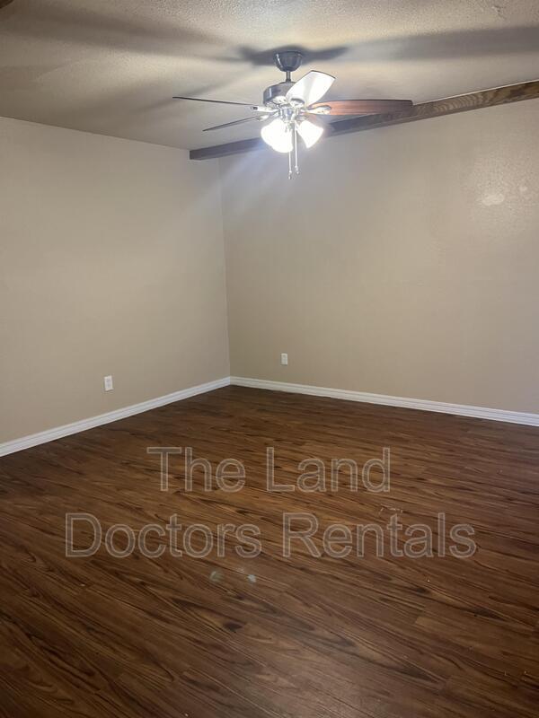 Foto del edificio - 2331 Airlington st