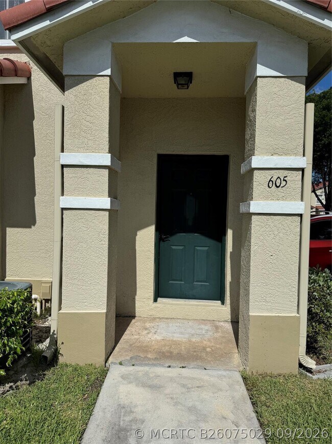 Foto del edificio - 605 Belmont Ln