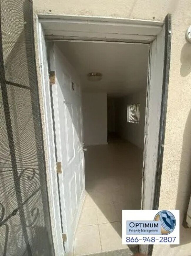 Foto del edificio - Spacious 1-Bedroom, 1-Bathroom Apartment w...