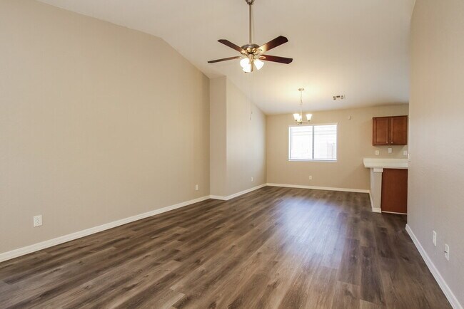 Foto del edificio - 23257 W Cocopah St