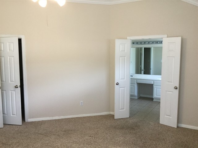 Foto del edificio - 6170 Galloway Ln