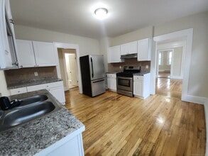 Building Photo - 51 Wildwood Ave
