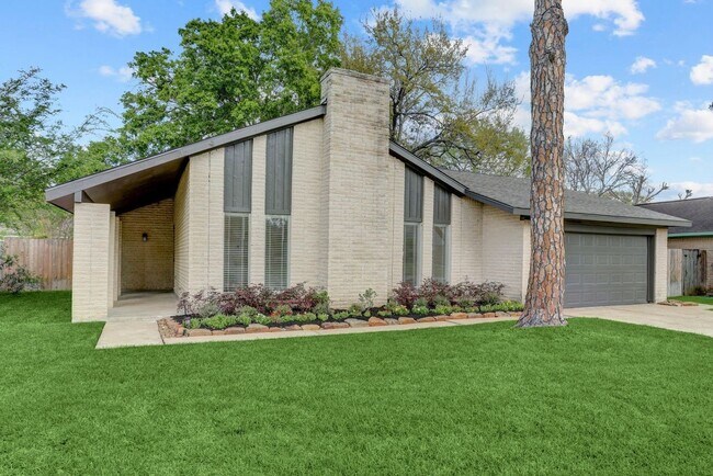 Foto del edificio - 8822 Covent Garden St