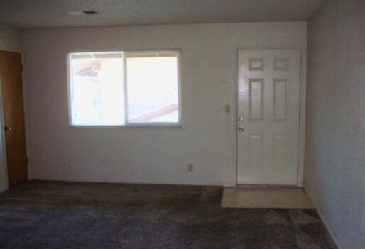 Sala de estar - 1431 E 21st St