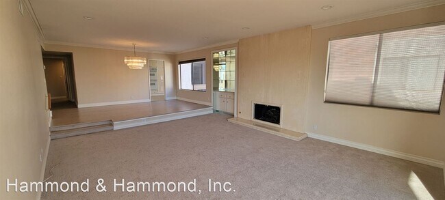 Foto del edificio - 2 br, 2 bath House - 17140 Burbank Blvd. #305