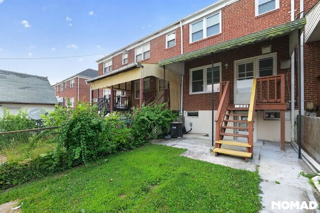 Foto del edificio - 2229 Redthorn Rd