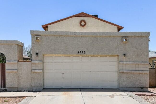 Building Photo - 4755 W Wahalla Ln