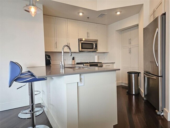 Foto del edificio - 1100 Howell Mill Rd NW