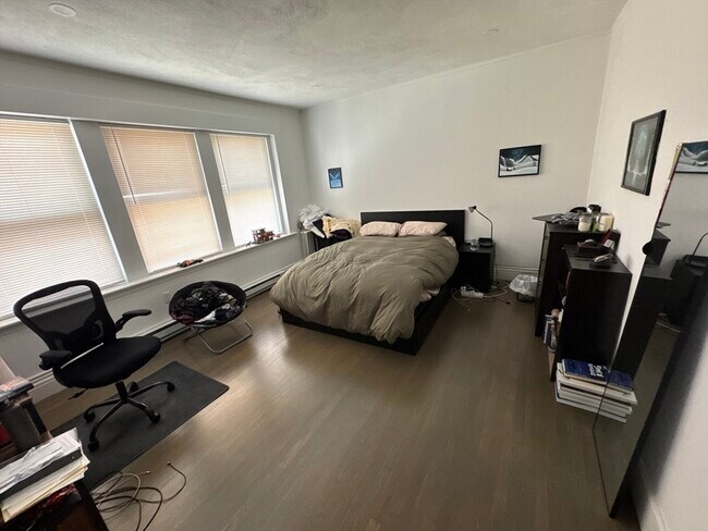 Foto del edificio - 1414 Beacon St