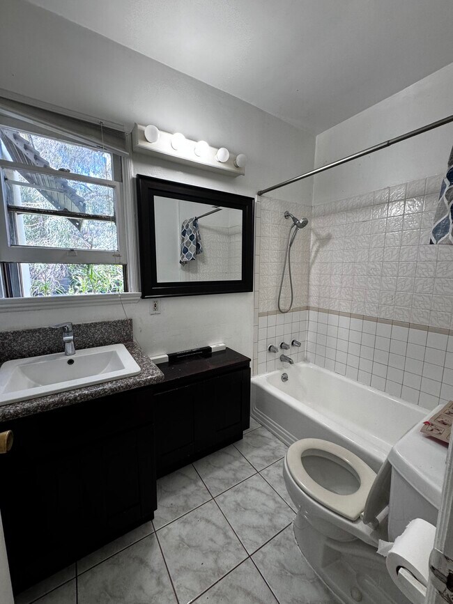 Foto del edificio - 1514 Princeton St