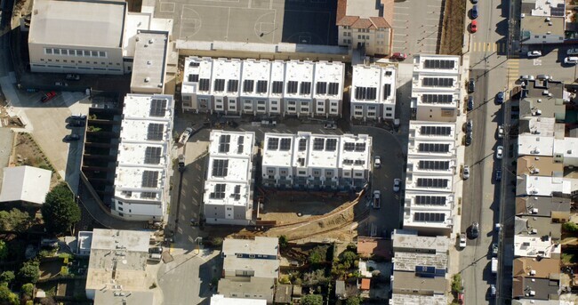 Foto aérea - Lofton at Portola