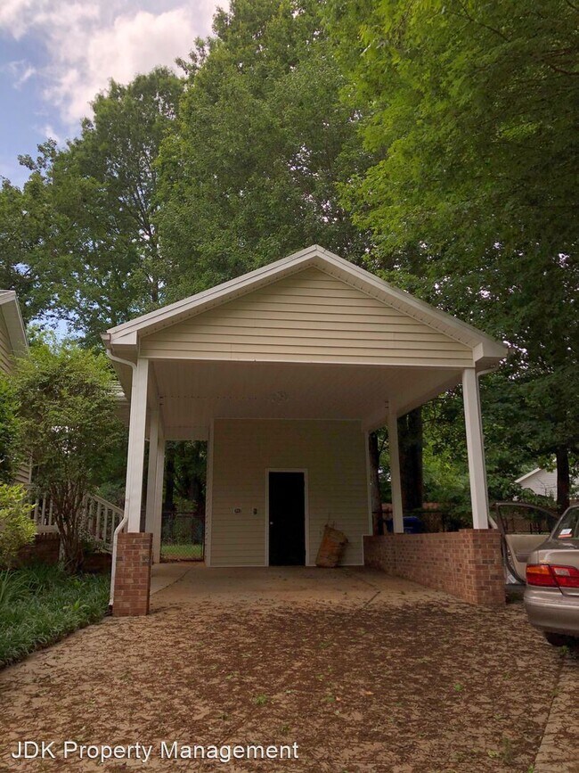 Building Photo - 3 br, 2 bath House - 208 Belle Ct