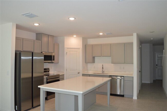 Foto del edificio - 4054 Collegiate Blvd