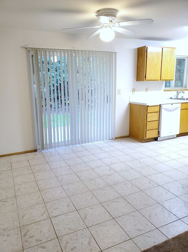 18307 7th St E Unit 18309, Lake Tapps, WA 98391 Apartments in Lake