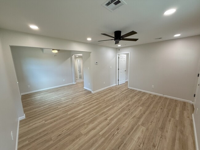 Photo - 8626 NE 17th St House