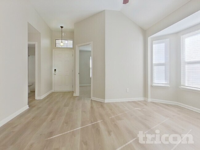 Building Photo - 136 Westport Dr