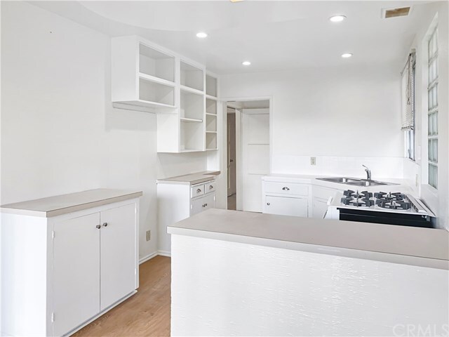 Building Photo - 605 Marguerite Ave