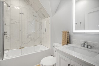 Building Photo - 200 Highland Ave