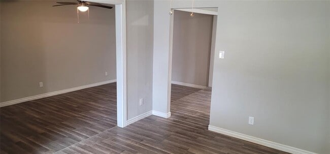 Building Photo - 2403 El Capitan Dr