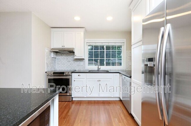 Foto del edificio - 530 SW Maple St