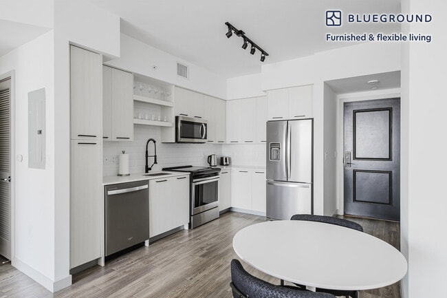 Foto del edificio - 221 SW 12th St