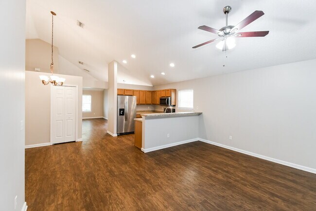 Foto del edificio - 10975 Campus Heights Ln