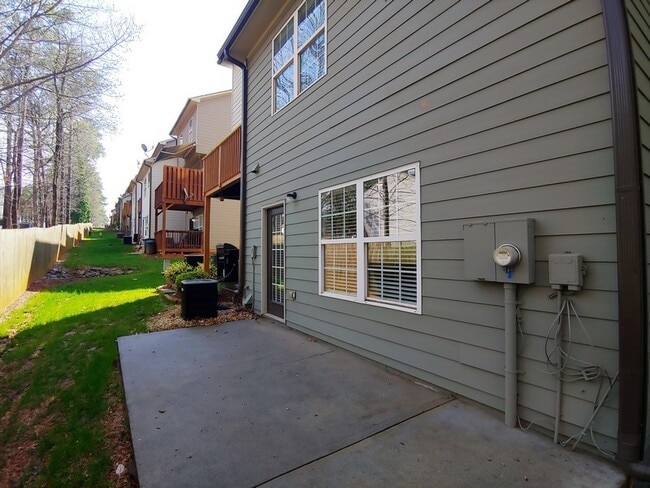 Building Photo - 2918 Ashlyn Pointe Dr