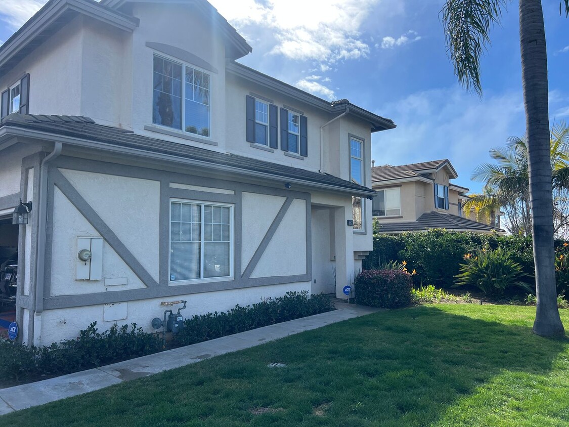 Primary Photo - Cozy home two blocks from the beach