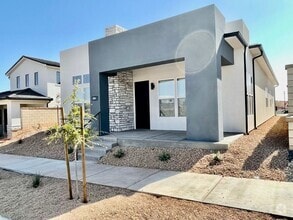 Building Photo - 5635 S Scarlet Hill Dr
