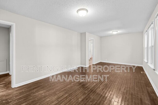 Foto del edificio - 1128 Cardwell Ln