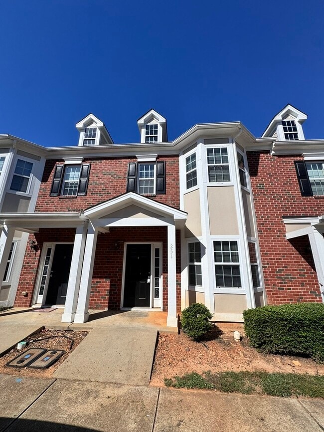 2 Bed 2 Bath SPACIOUS Town Home! LOCATION ... - 2 Bed 2 Bath SPACIOUS Town Home! LOCATION ...