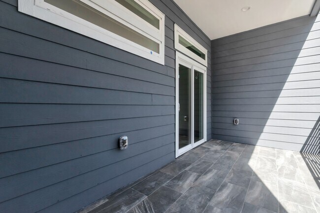 Building Photo - 4721 Independence Hts Ln