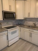 Building Photo - 1830 SW 81st Ave