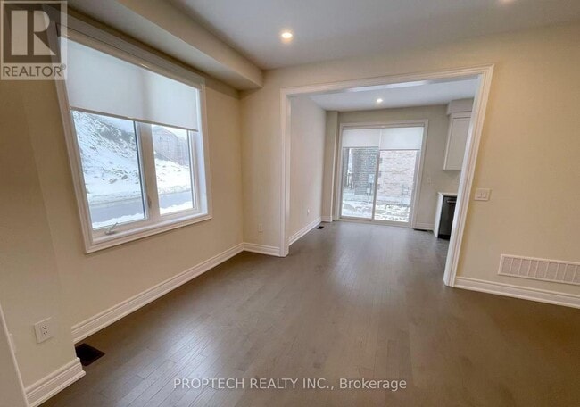 Building Photo - 2 Schmeltzer Cres