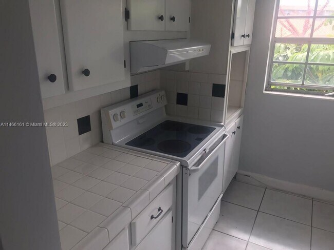 Foto del edificio - 11855 NE 19th Dr