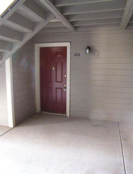 Building Photo - 423 Warm Springs Cir