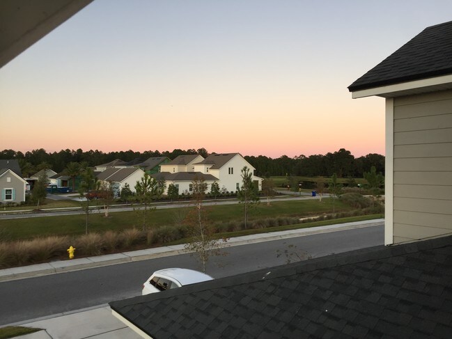 Building Photo - 242 Mosaic Park Ave