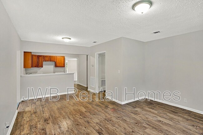 Foto del edificio - 3504 Hyacinth St
