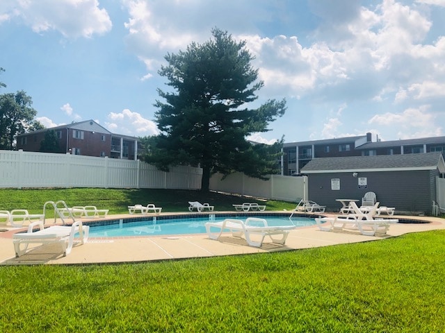 Building Photo - Belmont Village Apartments