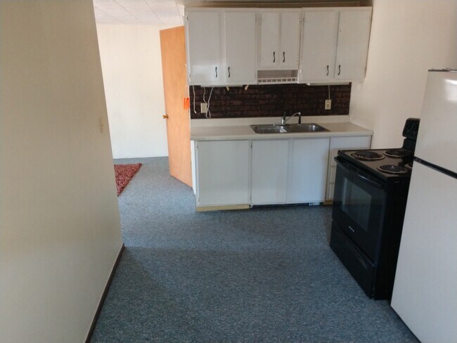 Foto del edificio - 48380 Jefferson St