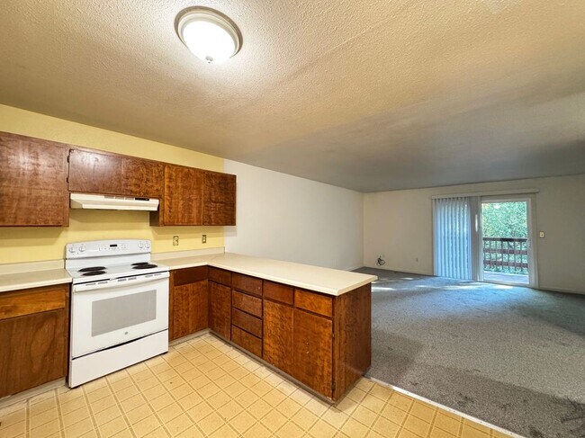 Foto del edificio - 2148 Primrose Dr