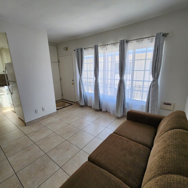Foto del edificio - 2717 Orchard Ave