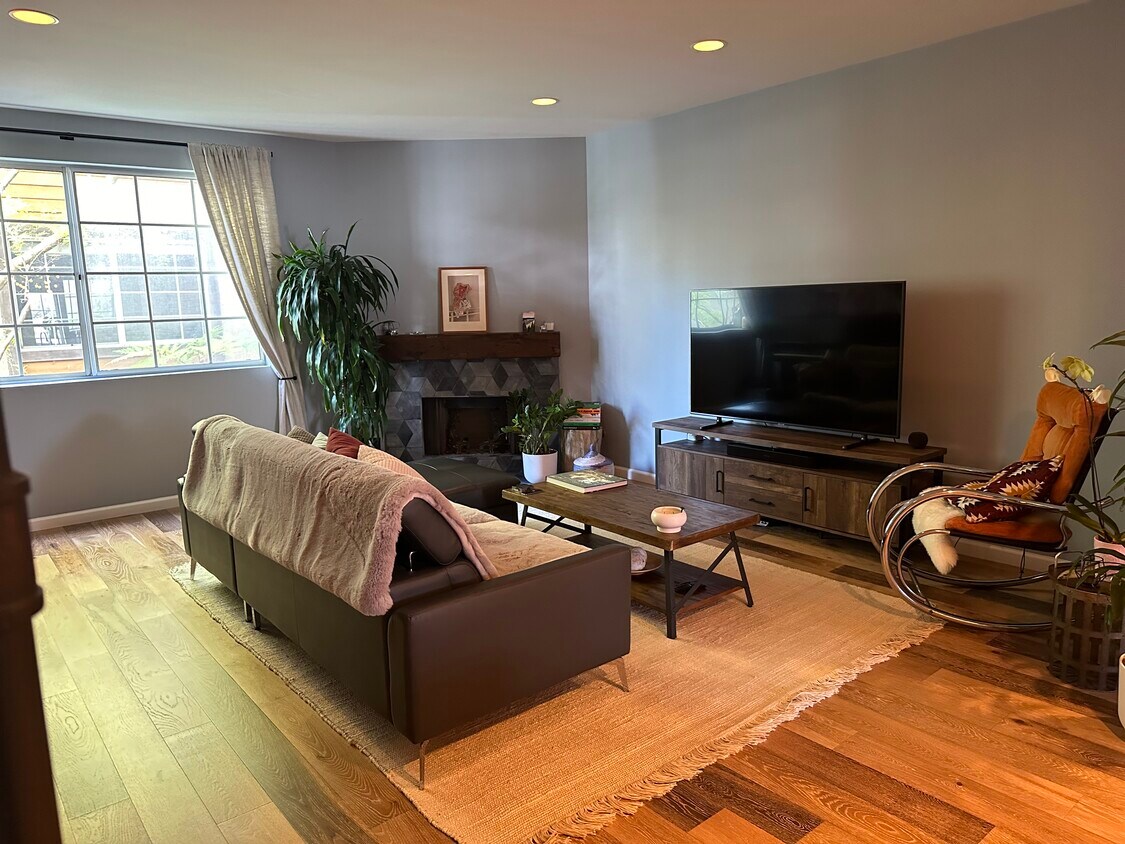 Foto principal - 1433 Barry Ave