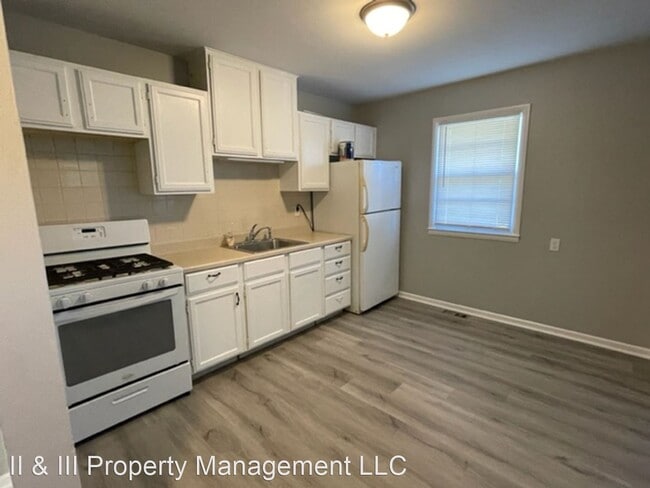 Building Photo - 1 br, 1 bath House - 11903  W 57th St