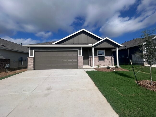 Building Photo - 4221 Jutland Dr