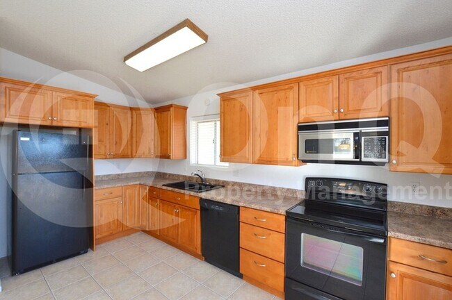 Building Photo - 155 N 96th Way