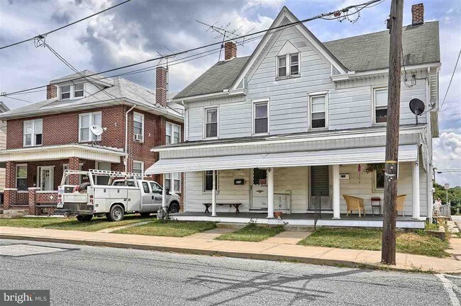 Building Photo - 271 S Pleasant Ave