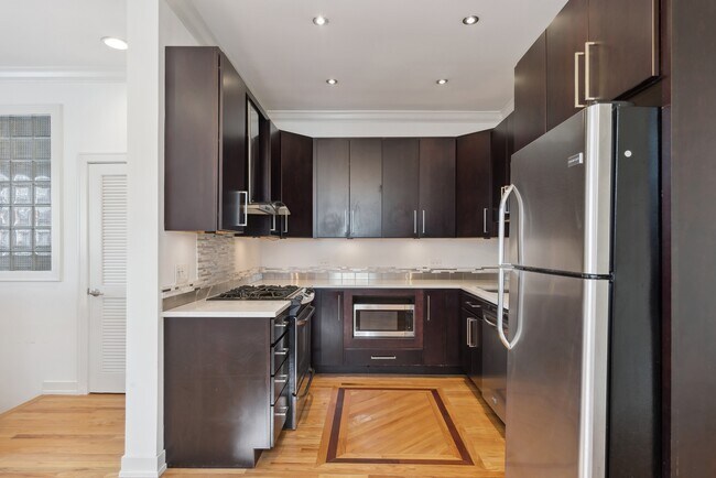 Foto del edificio - 1244 N Wood St
