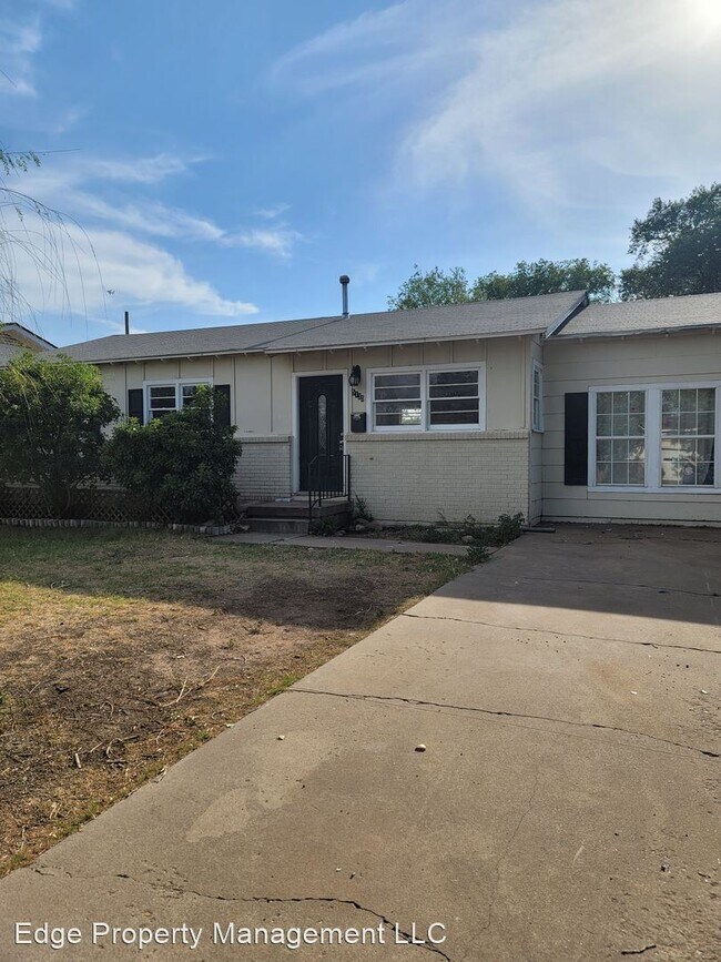 4 br, 1.5 bath House 5130 Crockett St House Rental in Amarillo, TX